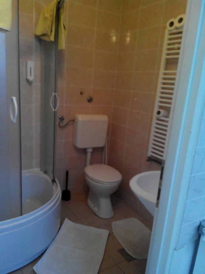 Rooms Sobe Zg ซาเกร็บ ภายนอก รูปภาพ