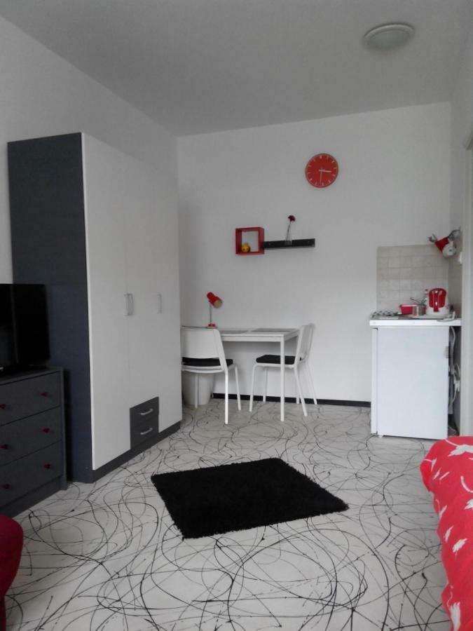 Rooms Sobe Zg ซาเกร็บ ภายนอก รูปภาพ